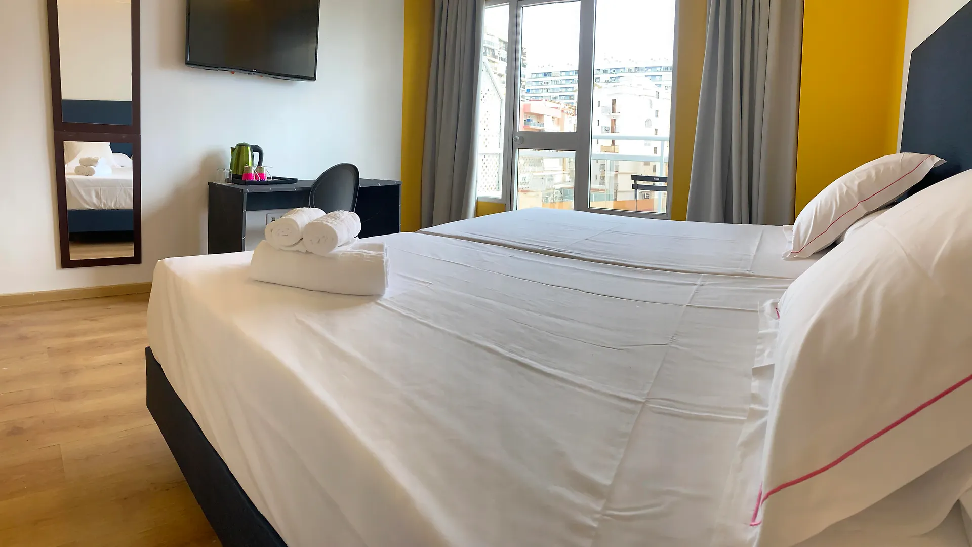 فندق Elegance Adriano (Adults Only) توريمولينوس 3*,  إسبانيا