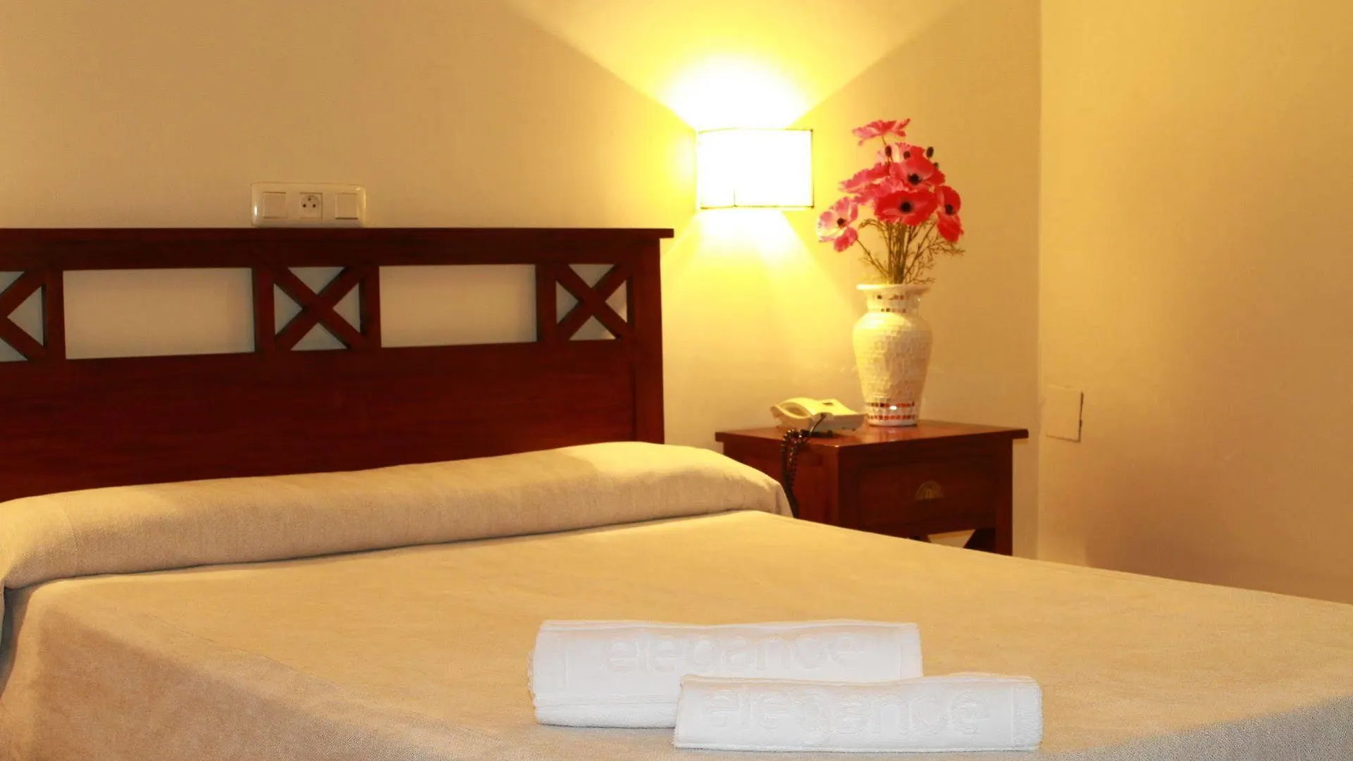 Elegance Adriano (Adults Only) Ξενοδοχείο Τορρεμολίνος