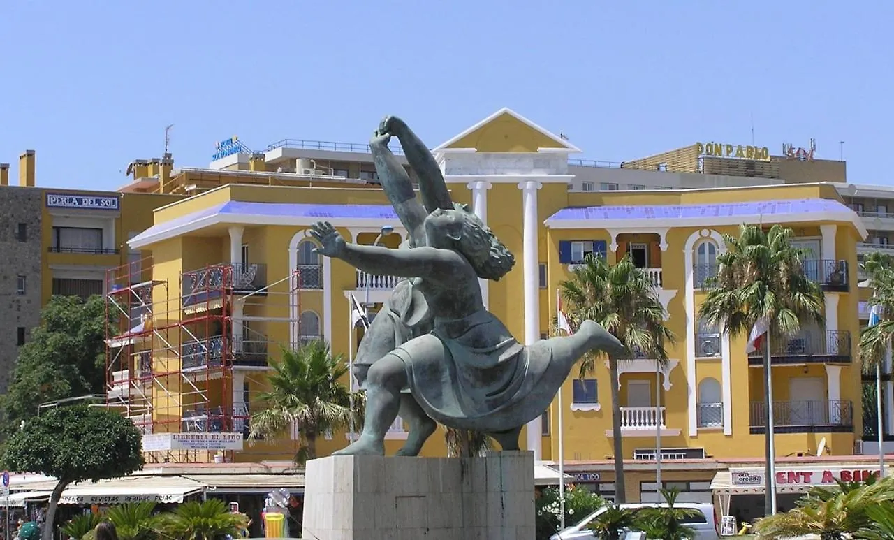 Elegance Adriano (Adults Only) Ξενοδοχείο Τορρεμολίνος